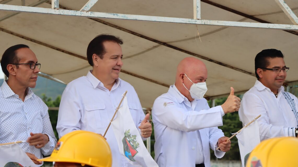 Pepe Cruz y Mariano Rosales participan en evento de salud en Ocozocoautla