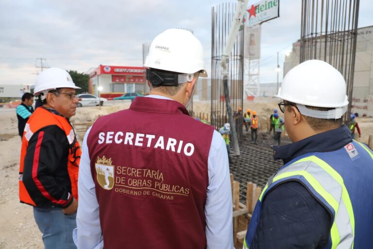 <strong>Avanza con fuerza obra del Doble Paso de Desnivel en Tuxtla: Ángel Torres</strong>