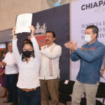 <strong>En un acto de justicia laboral, Rutilio Escandón entrega nombramientos y pagos al personal del Cobach</strong>