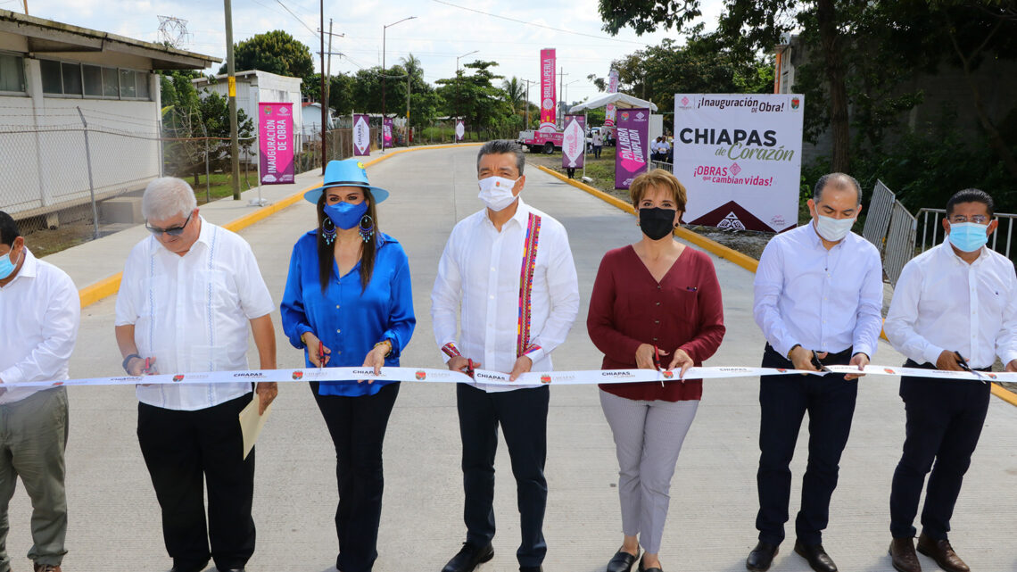 Rutilio Escandón inaugura pavimentación de la 11ª Avenida Sur en Tapachula