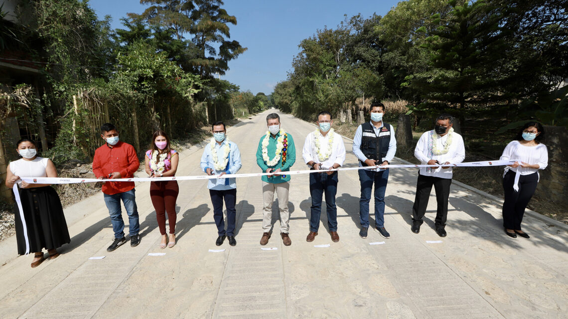 En Berriozábal, Rutilio Escandón inaugura el camino saca cosechas de la localidad Vista Hermosa￼