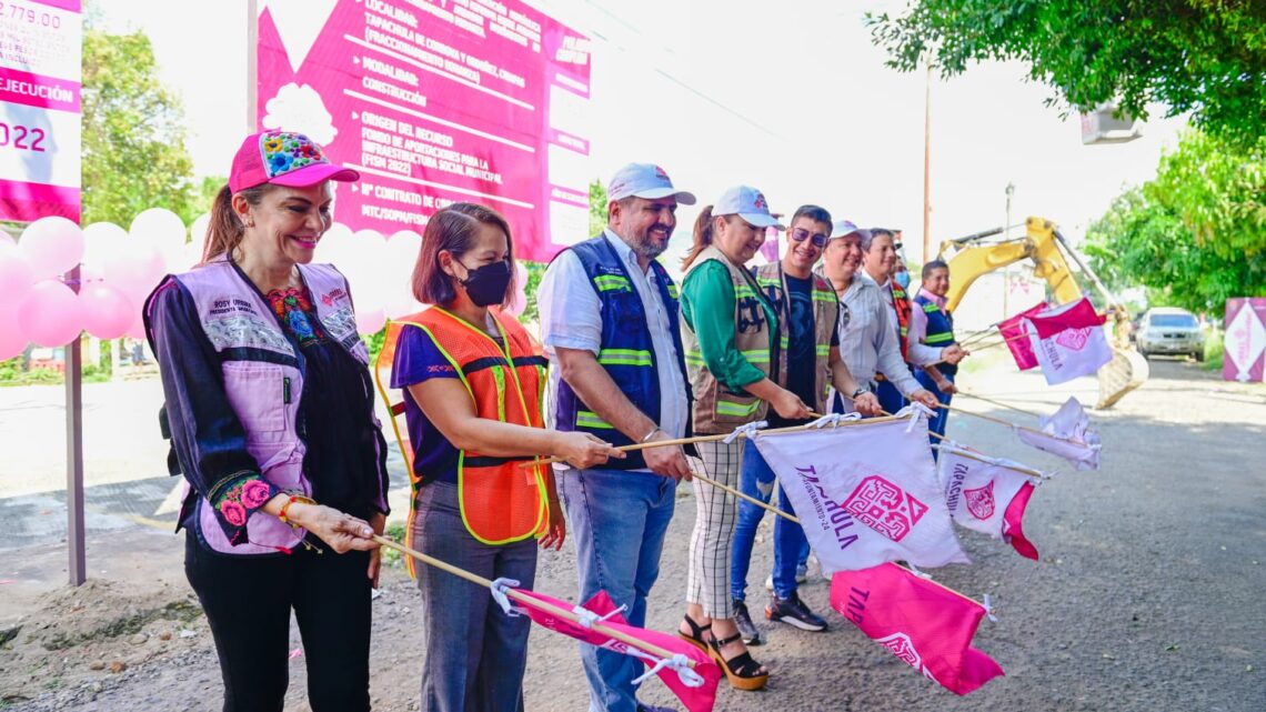 AYUNTAMIENTO DE TAPACHULA INICIA PAVIMENTACIÓN HIDRÁULICA EN FRACCIONAMIENTO BONANZA