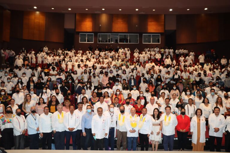 Pepe Cruz y Mariano Rosales presentes en el informe de la Red Chiapaneca de Universidades