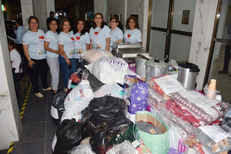 El Voluntariado del DIF Villaflores realiza el evento “Abrigando Corazones”.