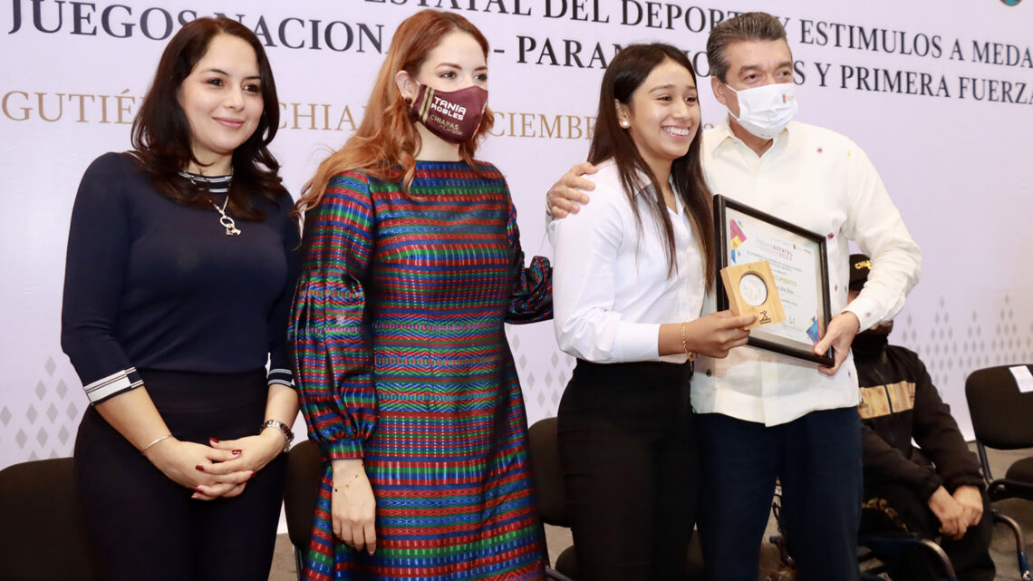 Entrega Rutilio Escandón Premio Estatal del Deporte 2022