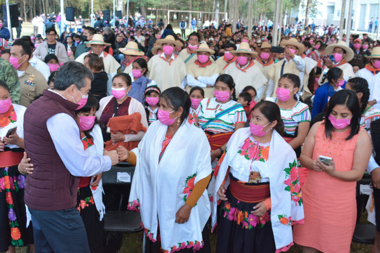 <strong>En SCLC, Rutilio Escandón inaugura Clínica para la Atención de Parto Humanizado, tercera en Chiapas</strong>