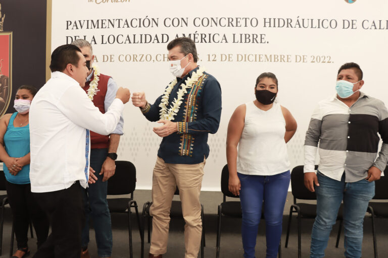 <strong>Inaugura Rutilio Escandón pavimentación de calles de localidad América Libre, en Chiapa de Corzo</strong>