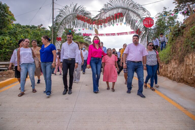 EL EJIDO “21 DE MARZO” SE INTEGRA AL PROGRESO DE TAPACHULA: ROSY URBINA