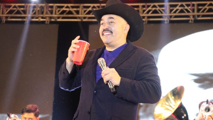 Todo un éxito la presentación de Lupillo Rivera en el arranque de la Feria Villaflores 2023