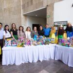 Entrega Voluntariado “Legislando con el Corazón” juguetes a las y los niños, por el Día de Reyes!