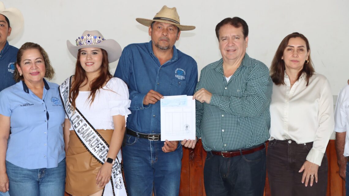 Alcalde Mariano Rosales se reune con socios ganaderos