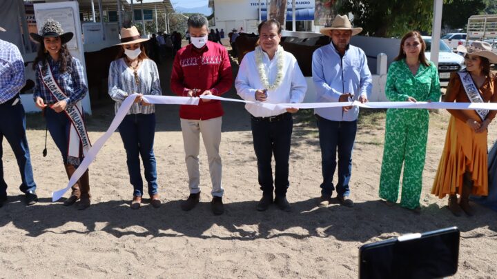 Gobernador Rutilio Escandón Cadenas inaugura Exposición Ganadera de Villaflores