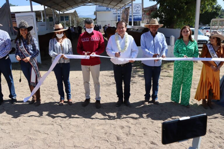 Gobernador Rutilio Escandón Cadenas inaugura Exposición Ganadera de Villaflores