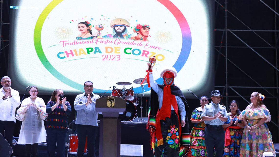 Junto al pueblo, celebra Rutilio Escandón Fiesta Grande de Chiapa de Corzo