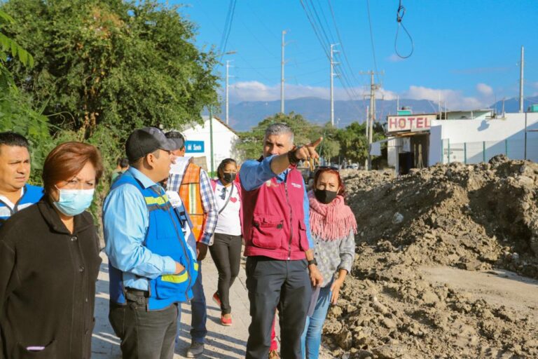 <strong>Avanza pavimentación de vías alternas al Paso a Desnivel del Libramiento Sur Oriente: Ángel Torres</strong>