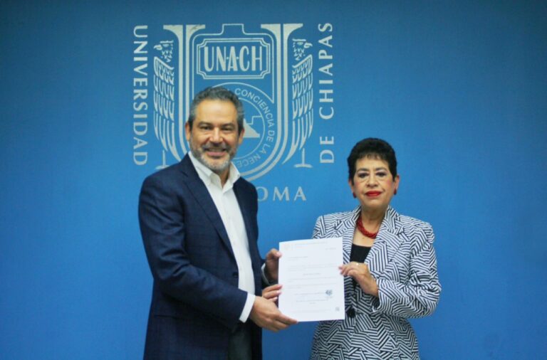 <strong>Ratifica el rector de la UNACH Carlos Faustino Natarén Nandayapa a María Eugenia Culebro Mandujano como Secretaria General</strong>