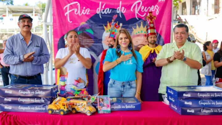 “SEGUIREMOS TRABAJANDO POR EL PRESENTE Y FUTURO DE LOS NIÑOS DE TAPACHULA”: ROSY URBINA