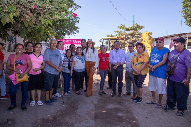 ROSY URBINA SUPERVISA AVANCE DE OBRA EN COLONIA NUEVO MUNDO I