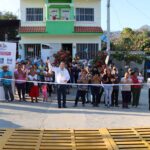 Mariano Rosales Zuarth inaugura calles en fraccionamiento Guadalupano de Villaflores