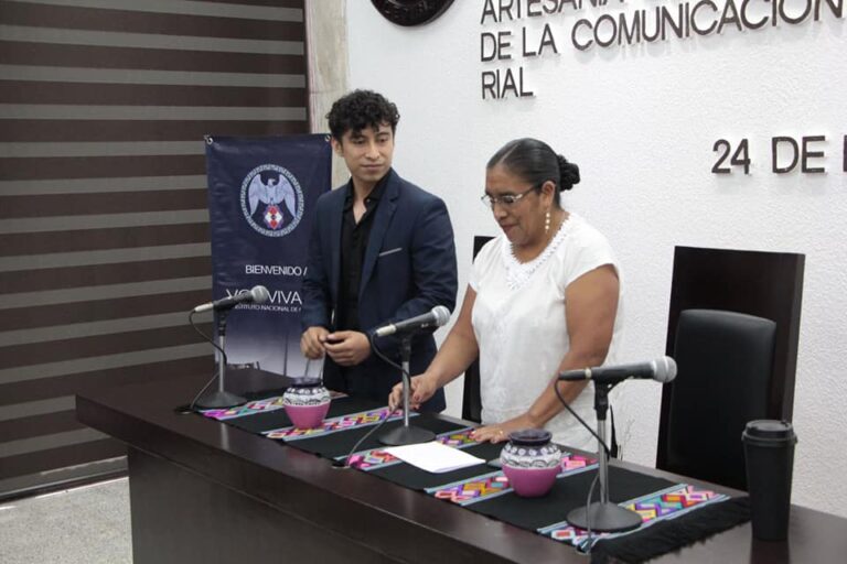 Realizan taller para capacitar a las y los artesanos