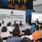 Realizan conferencia sobre la presencia y aportación cultural de los pueblos indígenas