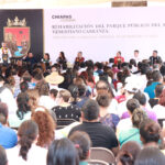 <strong>Junto a familias de Venustiano Carranza, Rutilio Escandón inaugura el Parque Central</strong>