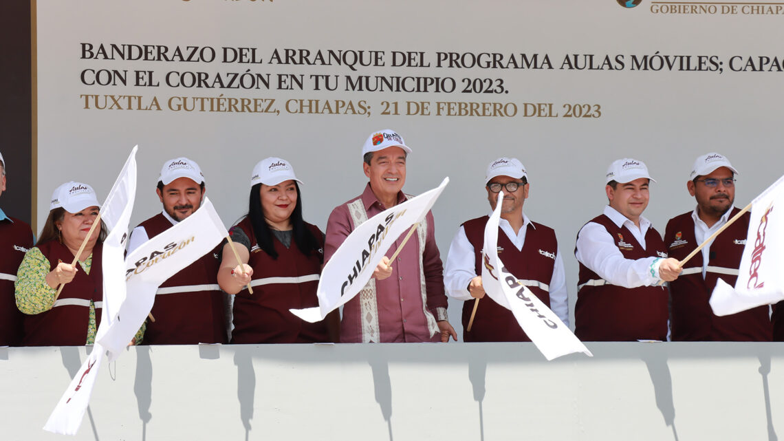 Rutilio Escandón da inicio al Programa Aulas Móviles “Capacitando con el Corazón en tu Municipio 2023”