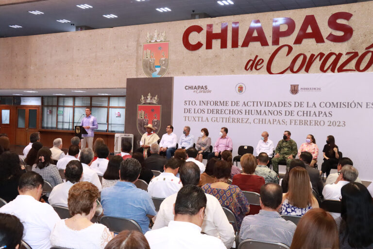 <strong>Asiste Rutilio Escandón al 5º Informe de Actividades del presidente de la CEDH, Juan José Zepeda</strong>