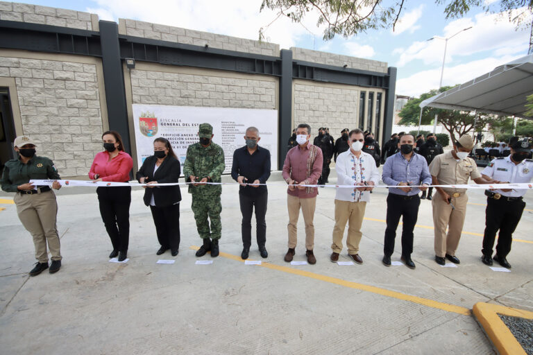 <strong>Rutilio Escandón inaugura primera etapa del edificio de la Dirección General de la Policía Especializada de la FGE</strong>