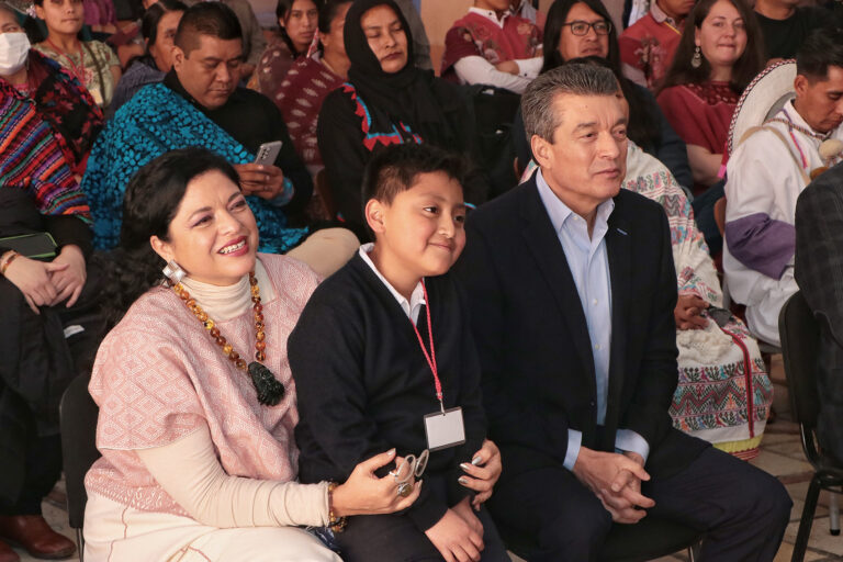 Rutilio Escandón y Alejandra Frausto encabezan encuentro con<br>niñas, niños y jóvenes de los Semilleros Creativos