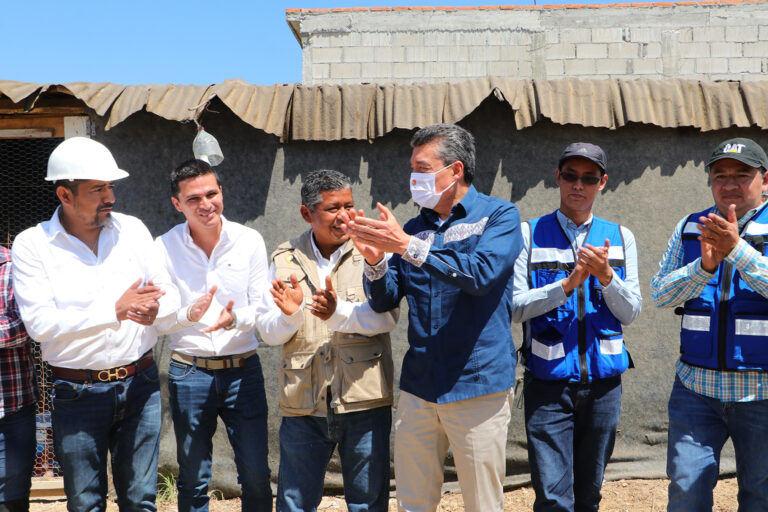 <strong>En El Jobo, Rutilio Escandón entrega viviendas a 59 familias afectadas por movimiento de ladera</strong>