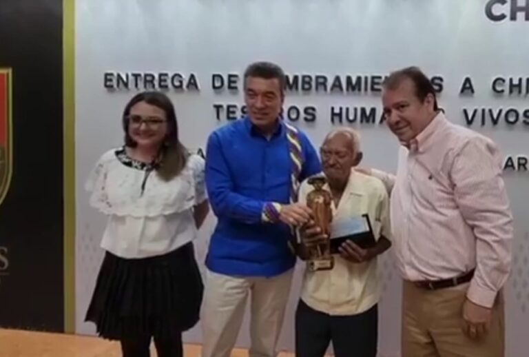 Mariano Rosales acompaña al gobernador Escandón al evento «Tesoros Humanos Vivos» en Tuxtla Gutiérrez