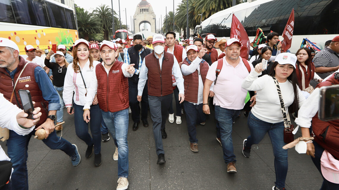 Zócalo de CDMX concentra a todo México en apoyo a AMLO; Rutilio Escandón encabezó contingente de Chiapas