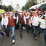 <strong>Zócalo de CDMX concentra a todo México en apoyo a AMLO; Rutilio Escandón encabezó contingente de Chiapas</strong>