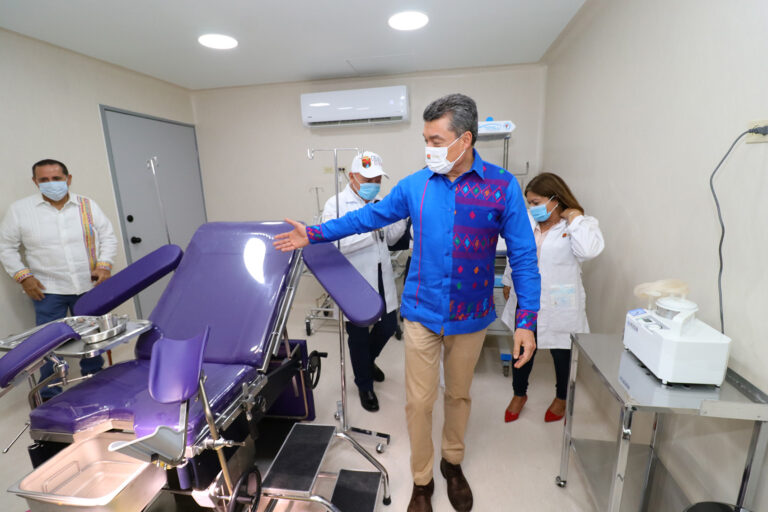 <strong>En Juárez, Rutilio Escandón inaugura reconversión del Centro de Salud y Red de Frío del Distrito de Salud V</strong>