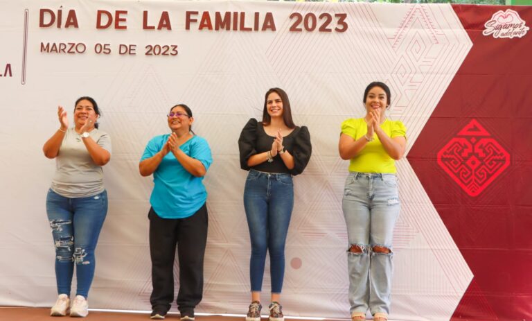 DIF TAPACHULA CELEBRA EL DÍA DE LA FAMILIA.