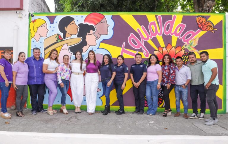 INAUGURA ROSY URBINA MURAL ALUSIVO AL DÍA INTERNACIONAL DE LA MUJER