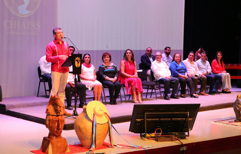 <strong>Participa Rutilio Escandón en la clausura de los Foros Juveniles Transformando Realidades</strong>