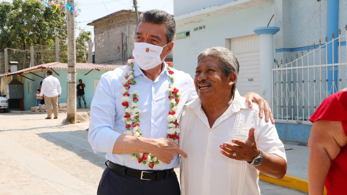 En Tuxtla Gutiérrez, Rutilio Escandón inaugura pavimentación de vialidades en Patria Nueva