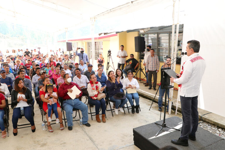 <strong>En Jitotol, Rutilio Escandón inaugura rehabilitación y ampliación del Sistema de Alcantarillado Sanitario</strong>