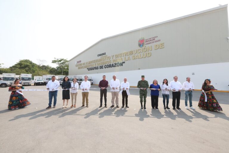 Inauguran Adán Augusto y Rutilio Escandón el Centro de Almacenamiento y Distribución de medicamentos e insumos