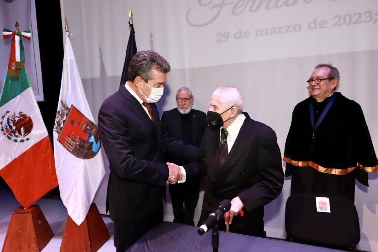 <strong>Reconoce Rutilio Escandón al doctor Fernán Pavía, por poner sus conocimientos al servicio de Chiapas</strong>