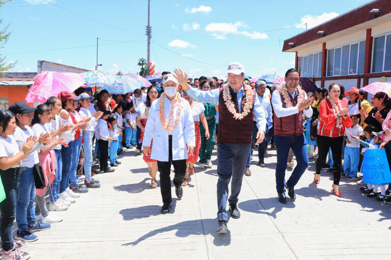 <strong>En La Trinitaria, Rutilio Escandón inaugura reconversión del Centro de Salud de Unión Juárez</strong>