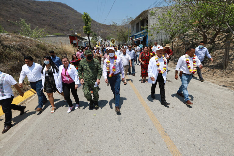 <strong>Chicoasén cuenta con un nuevo Centro de Salud Urbano; lo inaugura Rutilio Escandón</strong>