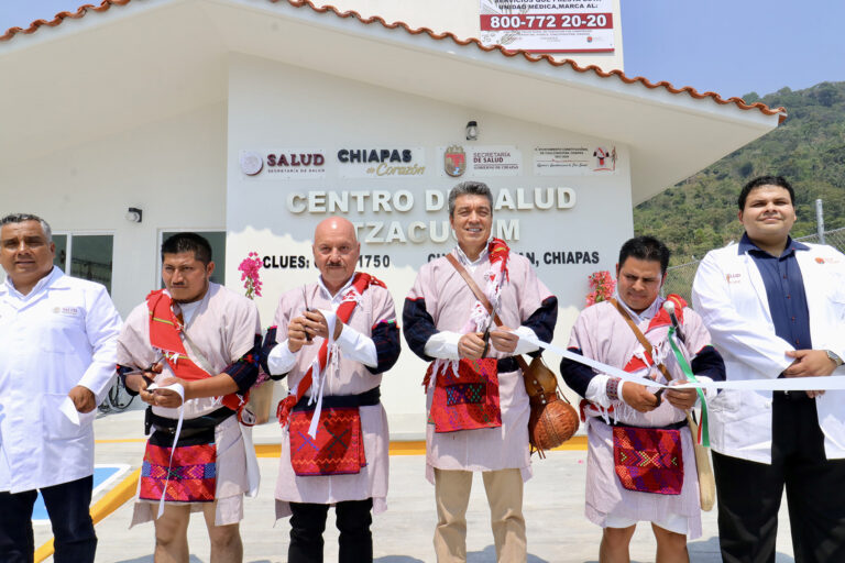 <strong>En Chalchihuitán, inaugura Rutilio Escandón Centro de Salud Tzacucum</strong>