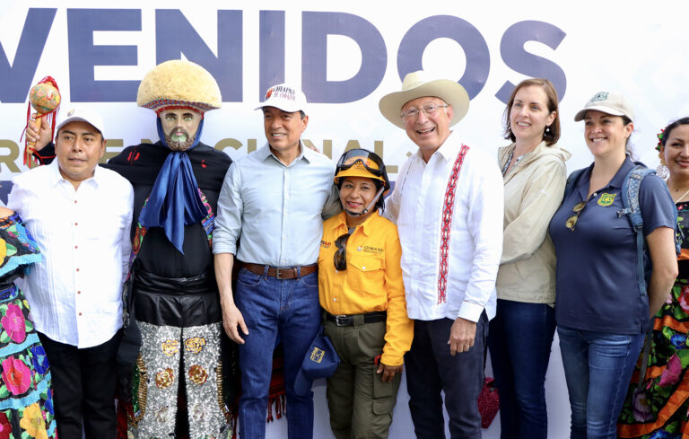 <strong>Rutilio Escandón y embajador de EUA, Ken Salazar, destacan fortaleza natural y energética de Chiapas</strong>