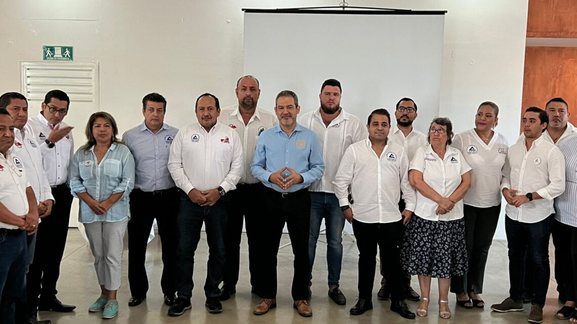 Presenta UNACH el Programa Profesional Superior Universitario a empresarios tapachultecos