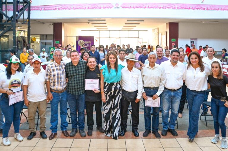 CON EXPOSICIÓN SE CONMEMORA EL DÍA MUNDIAL DEL QUESO EN TAPACHULA