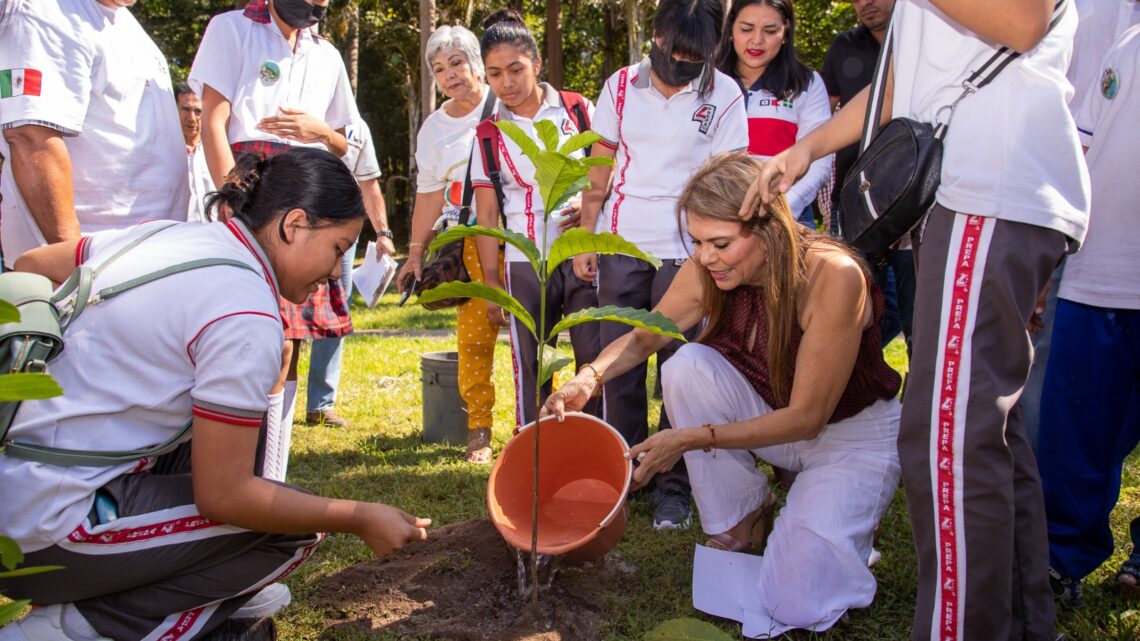 EL DE TAPACHULA ES UN GOBIERNO AMBIENTALISTA: ROSY URBINA