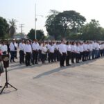 Mariano Rosales encabeza homenaje a la bandera por conmemoración del Día del Trabajo